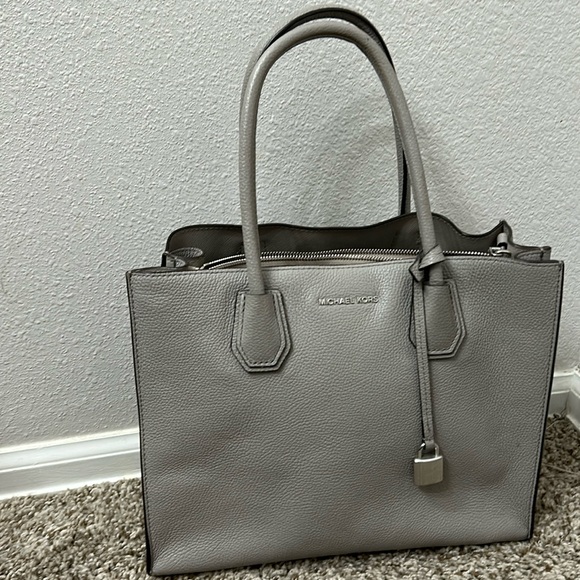 Michael Kors Gray Medium Leather Purse - Picture 1 of 6